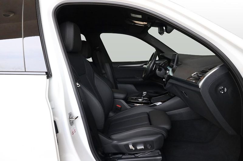 BMW X3 xDrive30i - fotka 19 z 24
