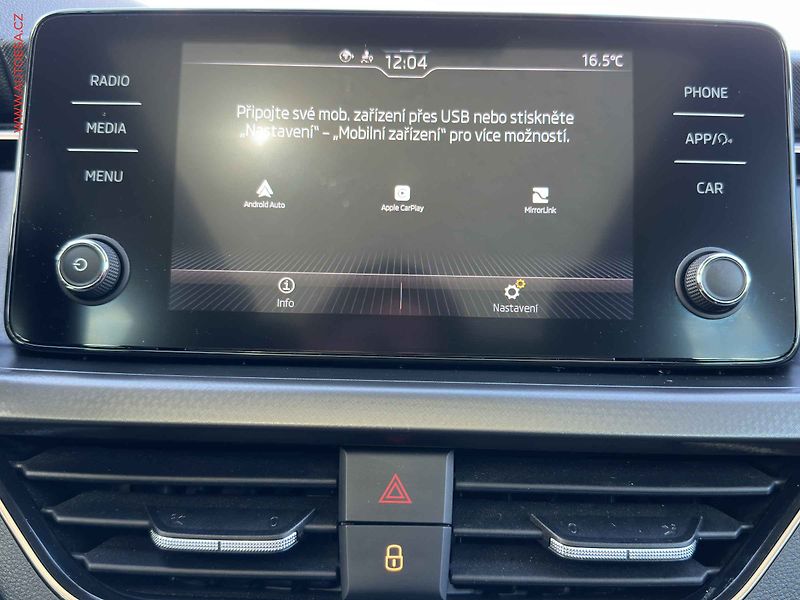 Škoda Scala (2020) 1.5TSi, 2.maj,ČR, LED, panor - fotka 18 z 26