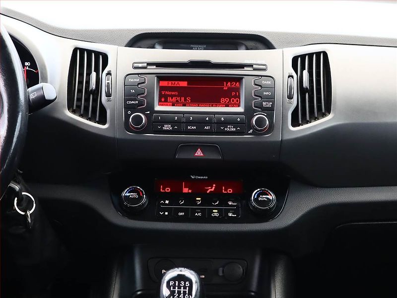 Kia Sportage (2012) 1.6 GDI, Serv.kniha, Tempomat - fotka 10 z 14