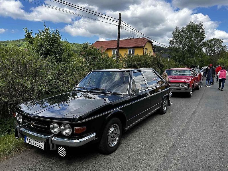 Jízda historických vozidel po Pašeráckých stezkách v obci Rybník.