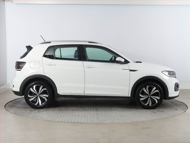 Volkswagen T-Cross (2022) R-Line 1.0 TSI, Tempomat - fotka 6 z 17