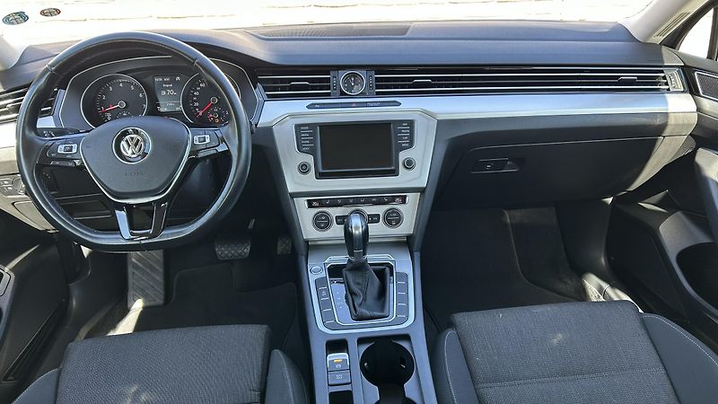 Volkswagen Passat (2017) 1,4 TSI DSG Comfortline - fotka 10 z 25