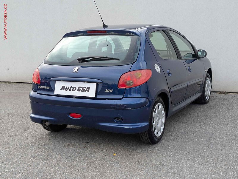 Peugeot 206 (2006) 1.4i, AC - fotka 4 z 19
