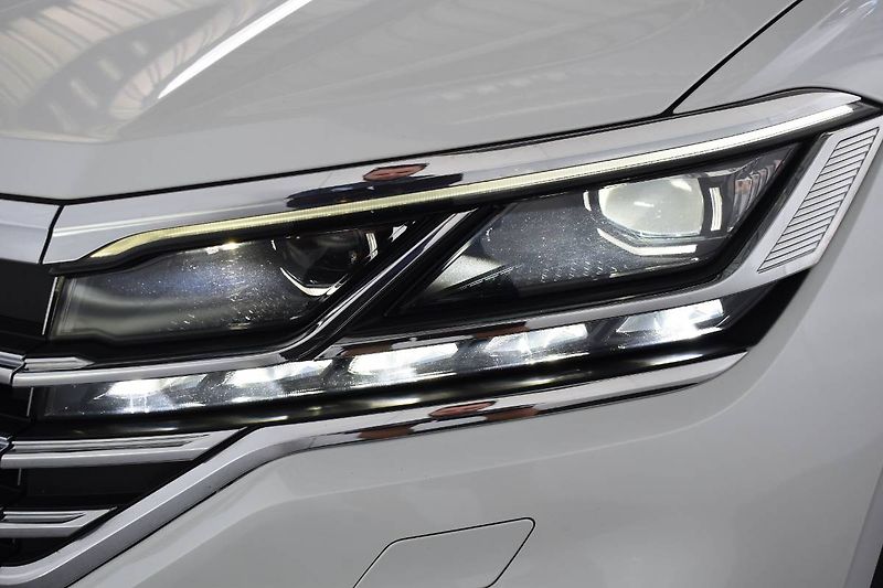 Volkswagen Touareg (2021) 3.0TDI 210kW,CZ, Tažné - fotka 26 z 28