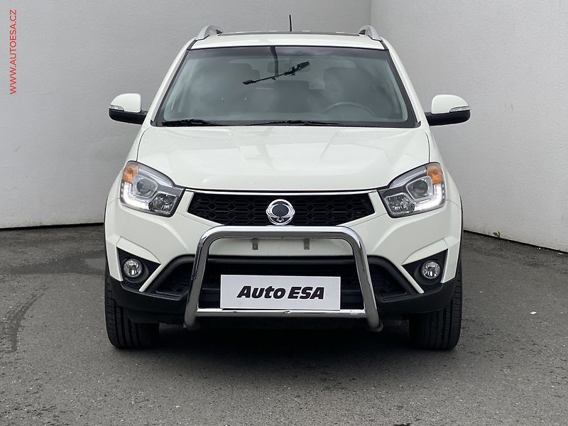 SsangYong Korando (2015) 2.0 TD 4x4, AT, TZ, kůže - fotka 2 z 16