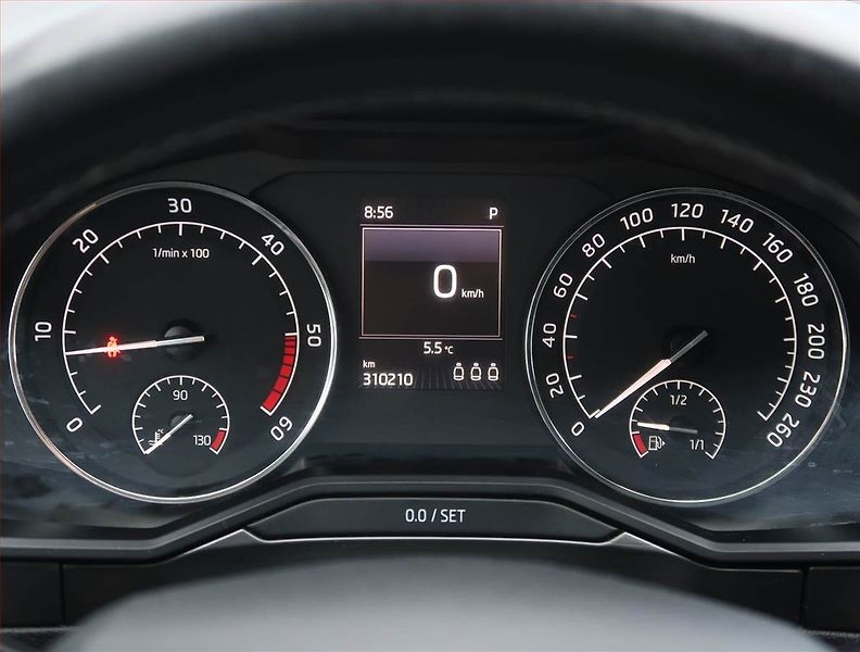 Škoda Superb (2016) Style Plus 2.0 TDI, Automat - fotka 11 z 24