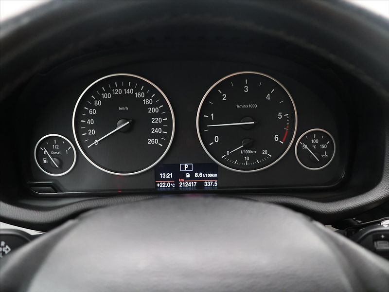 BMW X3 3,0 35d 230KW Xdrive PANORAMA - fotka 19 z 33