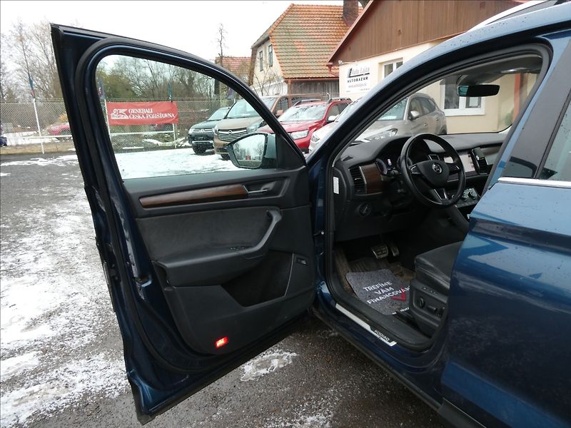 Škoda Kodiaq 2,0 TDi 140kW SCOUT,DSG,závěs - fotka 24 z 50