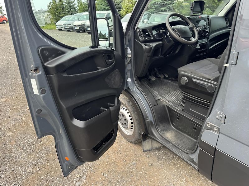 Iveco Daily 3.0,7míst,klima,TZ:3.500kg,DPH - fotka 16 z 33