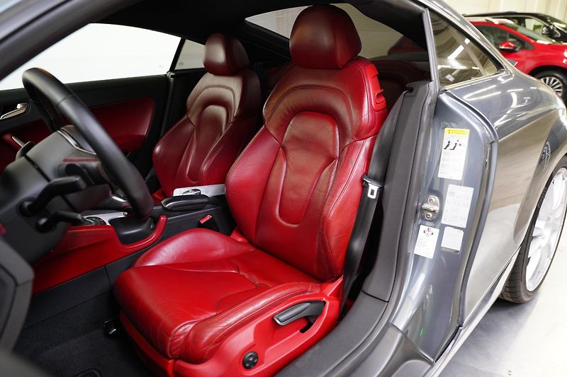 Audi TT - fotka 11 z 26