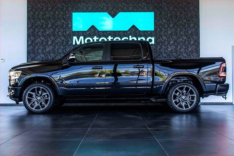 RAM 1500 (2019) 5.7 V8 Hemi - fotka 3 z 22