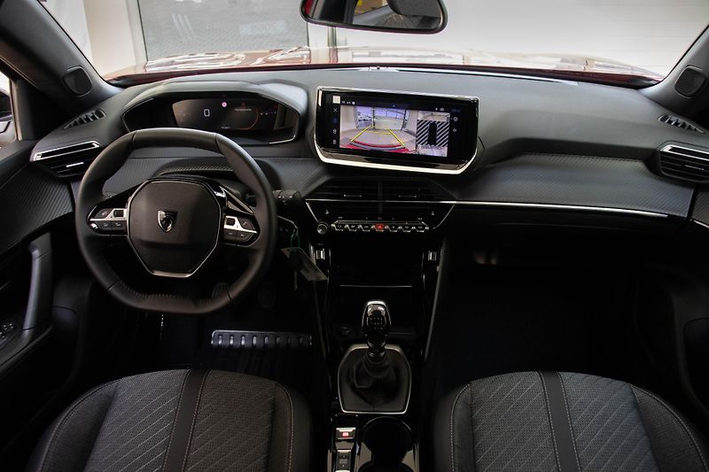 Peugeot 2008 (2026) ALLURE Turbo 100 MAN6 - fotka 10 z 16