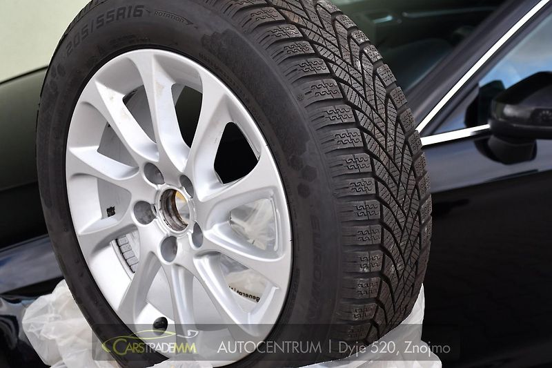 Audi A3 1.6TDi 2xKOLA  - fotka 34 z 40