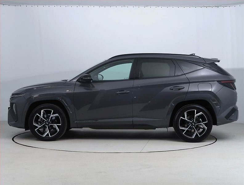 Hyundai Tucson (2024) 1.6 T-GDI - fotka 3 z 21
