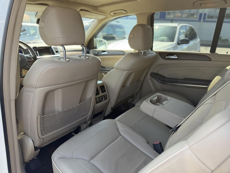 Mercedes-Benz GL 350Cdi, 7míst, Tažné - fotka 9 z 16