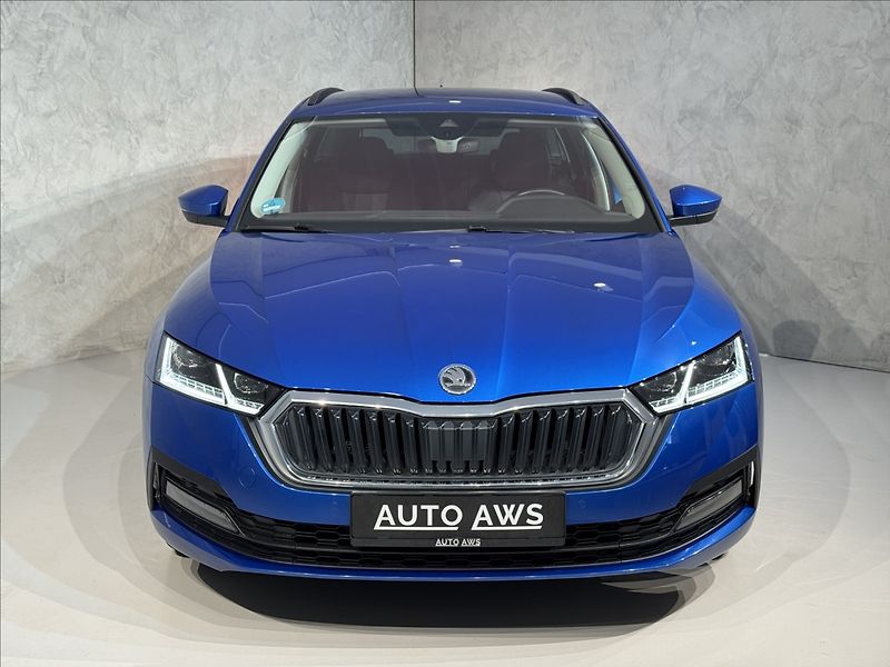 Škoda Octavia 2,0 TDi  DSG Tour Virtual Matr - fotka 2 z 45