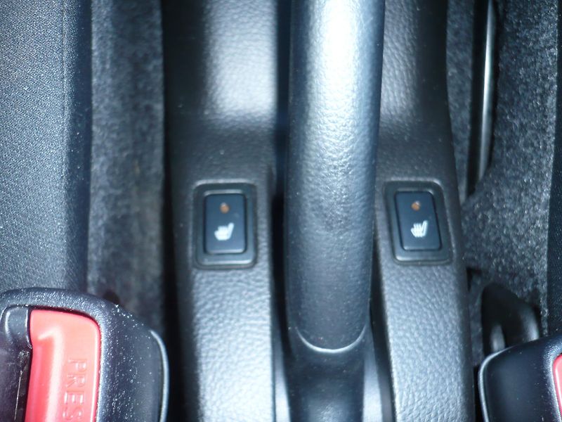 Suzuki Swift 1.2i Klimatizace - fotka 10 z 23