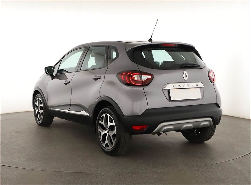 Renault Captur (2018) 1.2 TCe, Automat, Serv.kniha - fotka 4 z 14