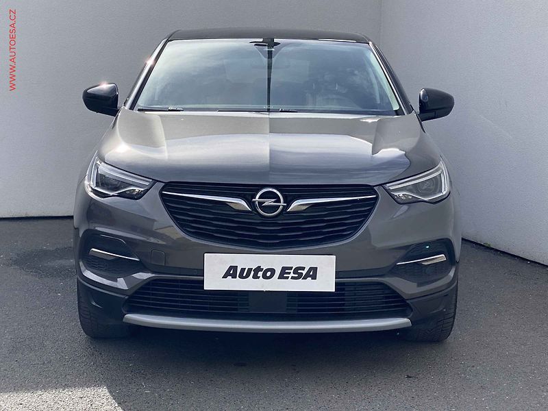 Opel Grandland X (2020) 1.5 CDTi, Innovation, AT - fotka 2 z 19
