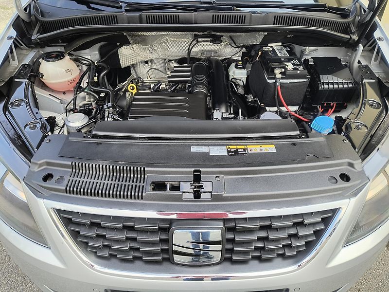 Seat Alhambra (2021) 1.4 TSI DSG 110KW/ NAVI/KAMERA - fotka 51 z 58