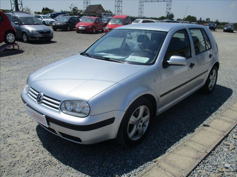 Volkswagen Golf 1,9 TDi,96kW,digiklima,servis, - fotka 3 z 26
