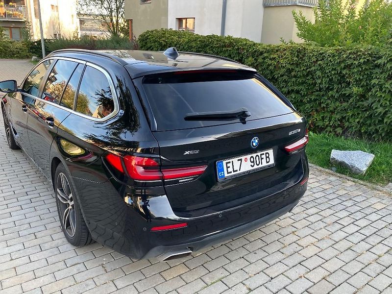 BMW Řada 5 (2022) 530e xDrive - fotka 4 z 16