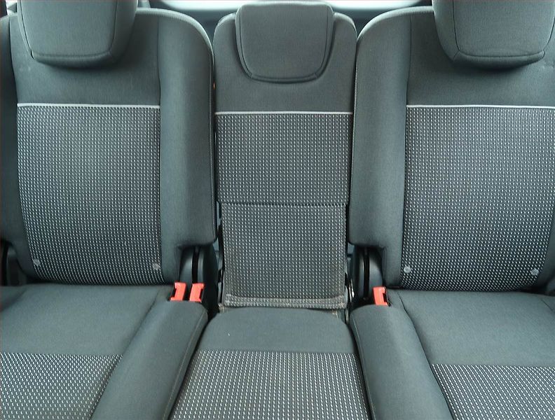 Ford Grand C-MAX (2012) 2.0 TDCi, Automat, Serv.kniha - fotka 10 z 15