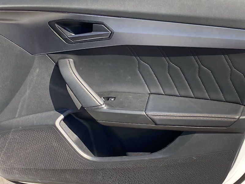 Cupra Formentor (2024) 1.5 TSI DSG - fotka 34 z 40
