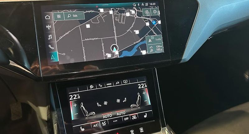 Audi Q8 e-tron 55 Sportback Q 360 Matrix Pano - fotka 10 z 12
