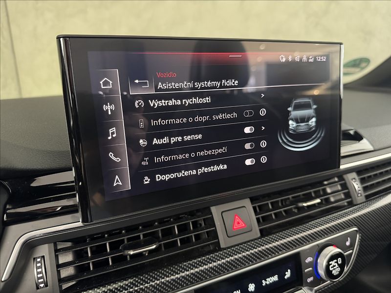 Audi A5 2,0 TDi  S-Line Quattro Matrix - fotka 27 z 47