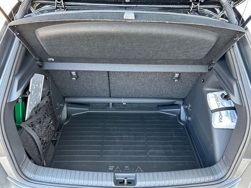Škoda Fabia (2025) Monte Carlo 1.0 TSI 85 kW - fotka 31 z 32