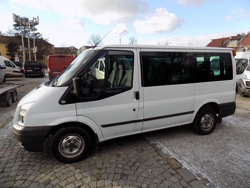 Ford Transit 2,2 TDCI SWB 300 TREND 9 MÍST - fotka 22 z 43