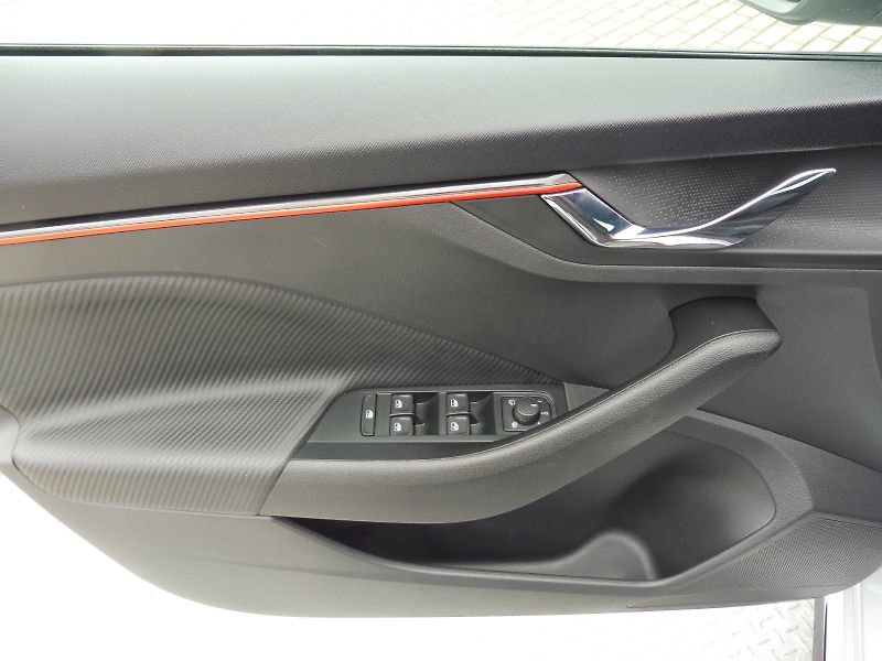 Škoda Kamiq (2025) Monte Carlo 1,0 TSI 85kW DSG - fotka 20 z 30