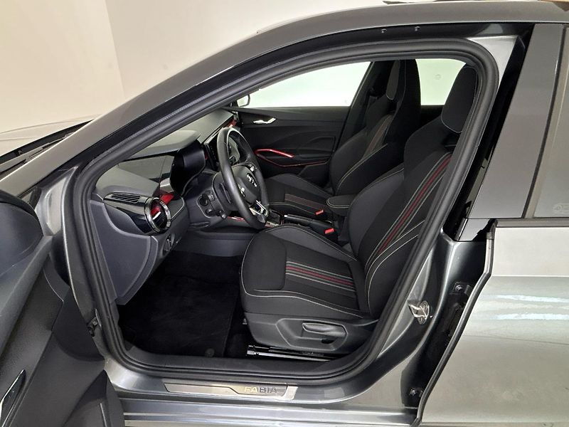 Škoda Fabia Monte Carlo DSG - fotka 7 z 29