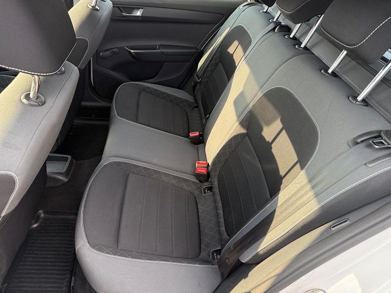 Škoda Fabia (2019) AMBITION 1.0TSI 70kW CZ DPH - fotka 8 z 11