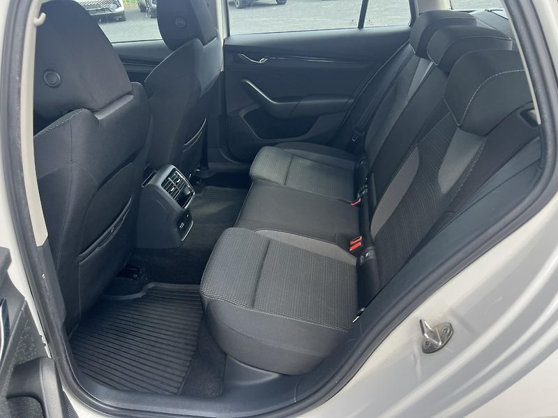 Škoda Octavia (2021) 2.0TDI TAŽNÉ 1.MAJITEL ČR NOVÉ - fotka 8 z 22