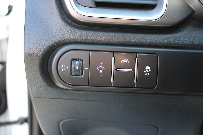 Kia Ceed (2018) 1.4 T-GDI 103kW manuál - fotka 20 z 32