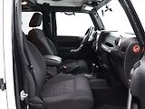 Jeep Wrangler 2,8 CRD 147 kW Unlimited Sport - náhled 12