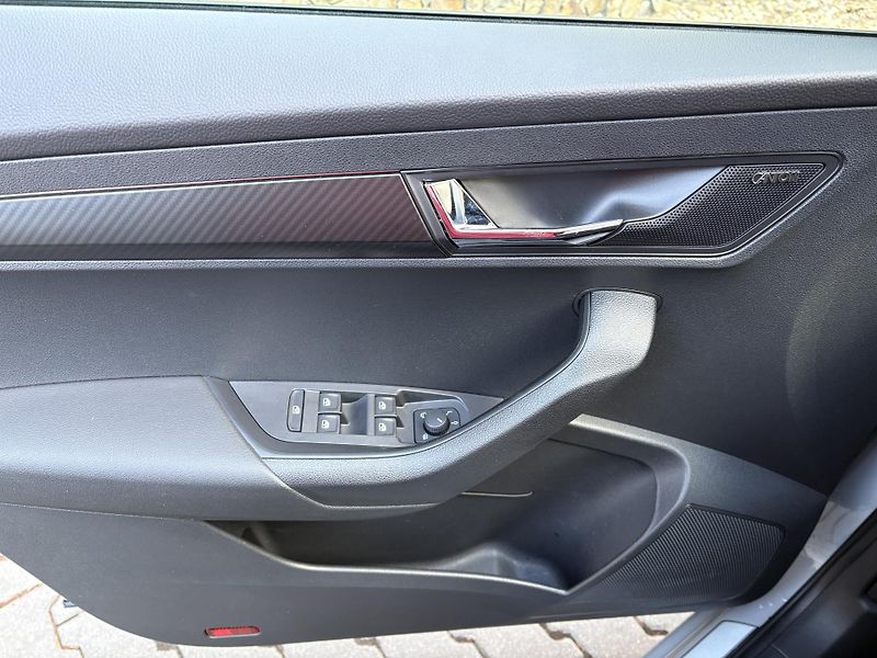 Škoda Karoq (2022) 2.0TSi 140kW 4x4SPORTLINE      - fotka 13 z 45