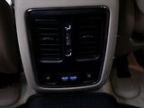 Jeep Grand Cherokee 3.0 CRDI 184kW Overland 4WD - náhled 31