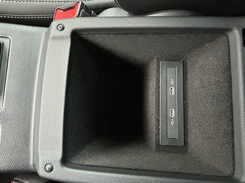 Volkswagen Arteon Shooting Brake (2023) 2.0 TDI 147 kW DSG panorama He - fotka 34 z 35