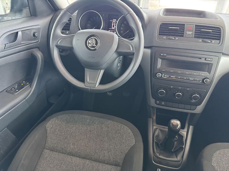Škoda Yeti (2014) 1,6TDi GREENLINE  - fotka 10 z 21