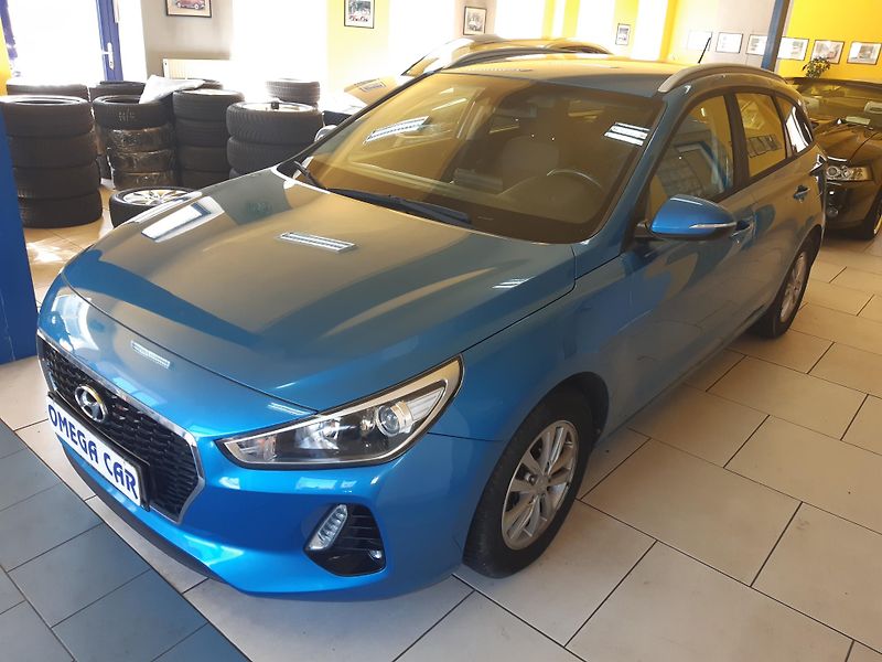 Hyundai i30 1.0 T-GDI Combi 88KW 62000km!! - fotka 3 z 22