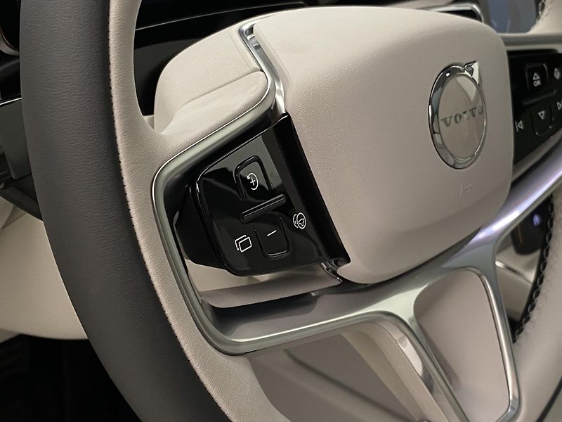 Volvo ES90 (2026) PURE ELECTRIC EXT.SINGLE ULTRA - fotka 25 z 69