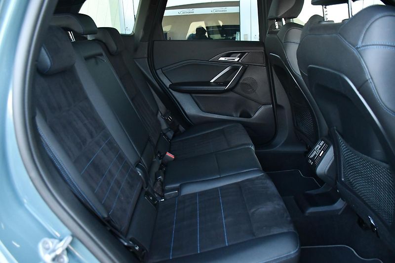 BMW X1 xDrive23d M-SPORT TAŽNÉ 1M ČR - fotka 21 z 42