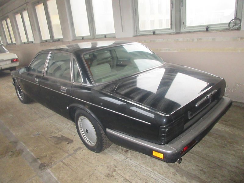 Jaguar XJ6 (1989) 3.6 AUTOMAT - fotka 5 z 16