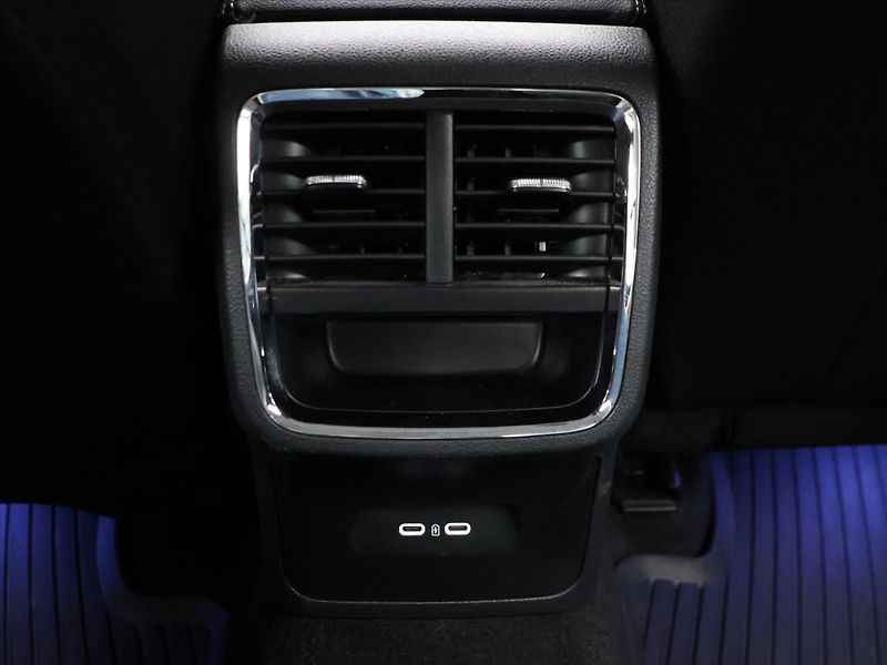 Škoda Octavia 1,5 TSI 110kW Style Aut.klima - fotka 24 z 31