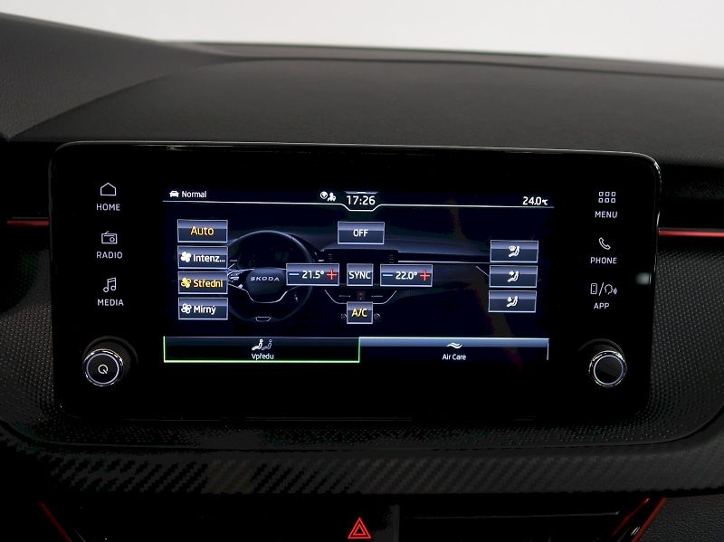 Škoda Scala (2025) MONTE CARLO 1.5TSI 110KW DSG P - fotka 24 z 40