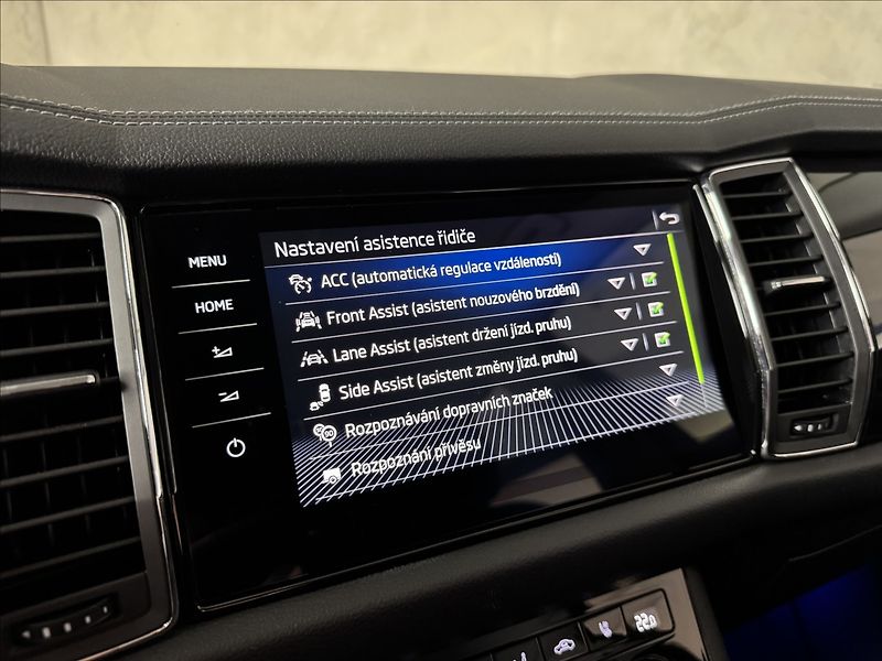 Škoda Kodiaq 2,0 TDi  DSG 4x4 L&K Virtual L - fotka 29 z 49