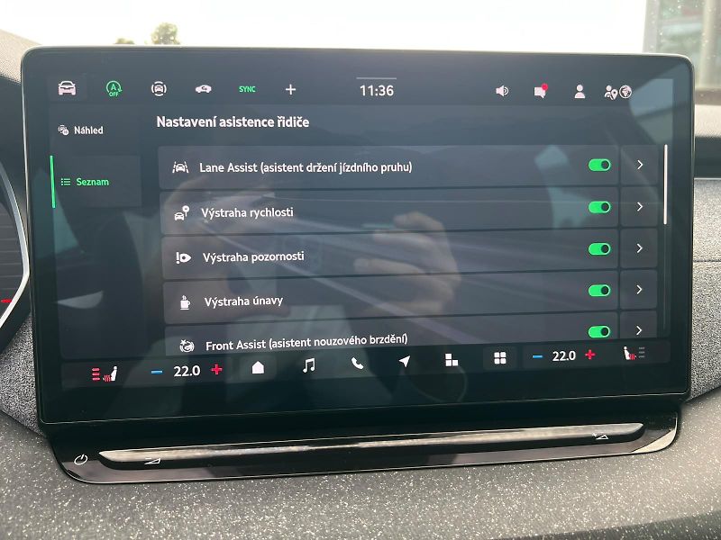 Škoda Octavia Top Selection 1,5 TSI 110 KW D - fotka 15 z 26